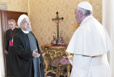 روحاني به پاپ: برايم دعا كن
