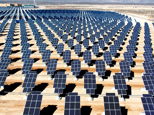 10 نیروگاه خورشیدی در استان یزد ساخته می شود