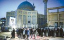 بستن در مسجد و ممانعت از ورود نمازگزاران با كشيدن سيم‌ خاردار