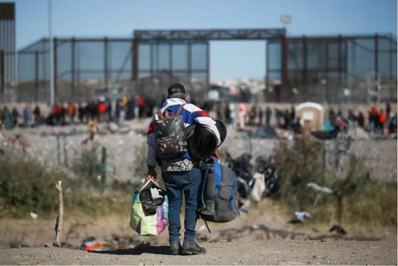 فاجعه اخراج گسترده پناهجویان در مرز‌های آمریکا