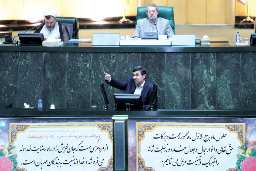 احمدي‌نژاد عددها را چگونه ضرب و تقسيم مي‌كند؟!