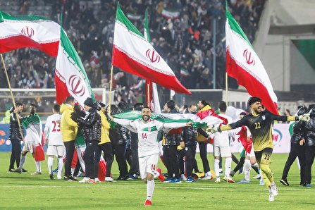 پرچم ایران در قطر هم بالاست