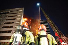 سوختن ساختمان‌ها در آتش بی‌توجهی به هشدار‌ها