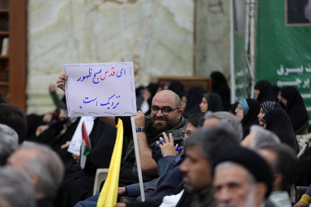 برگزاری اولین همایش مسجد برقرار در حرم امام خمینی (ره) برگزاری اولین همایش مسجد برقرار در حرم امام خمینی (ره)